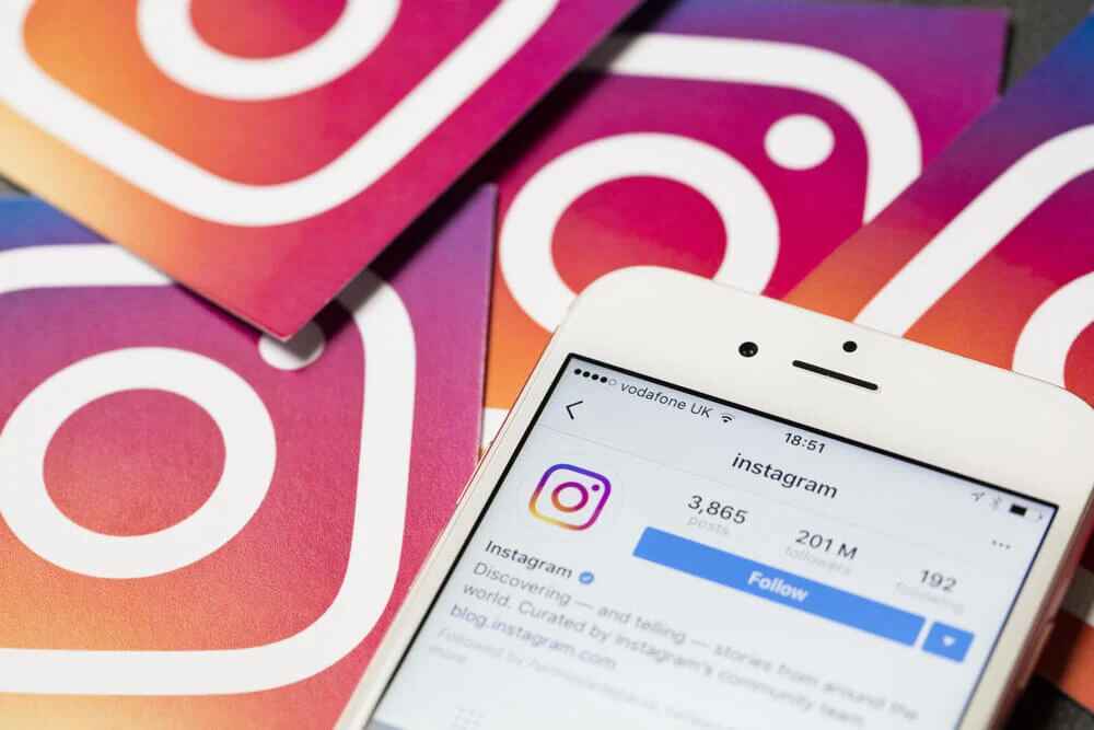 smartphone app instagram perfil